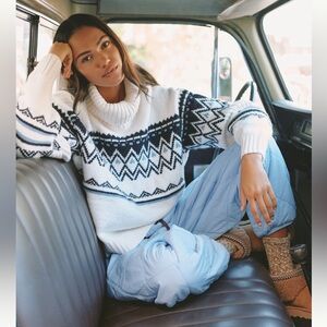 BNWT Daily Practice Evergreen Turtleneck Sweater Ivory M